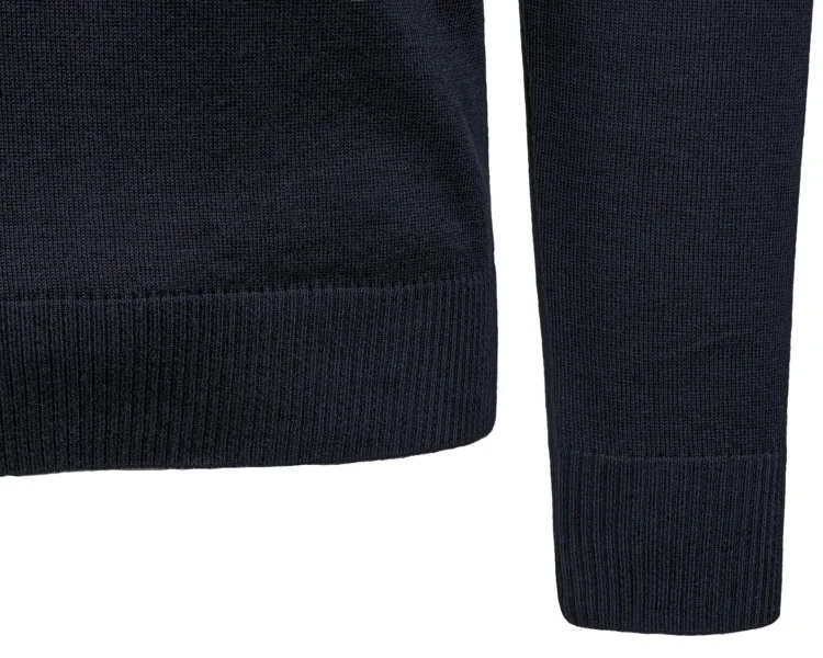 sweter-meski-elegancki-klasyczny-serek-czarny-moda-meska-7.jpg