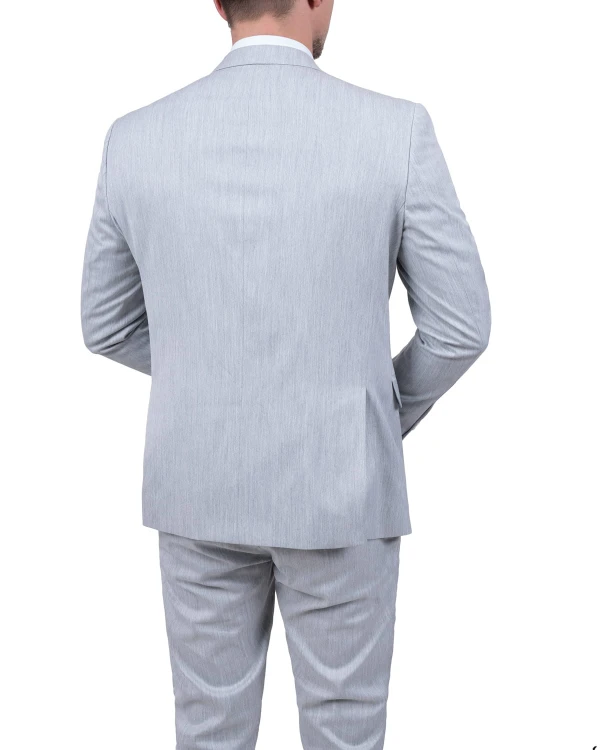 Tył marynarki jasnoszarej – rozcięcie i dopasowanie Slim Fit