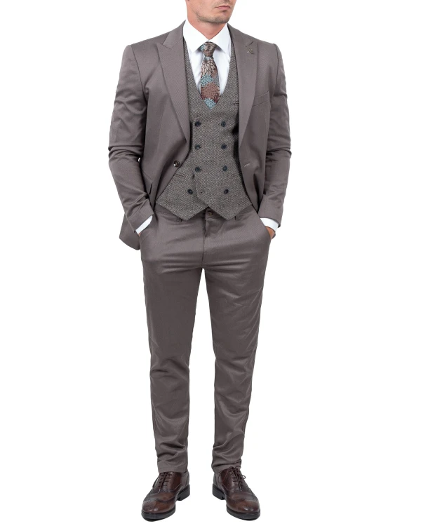 kamizelka-meska-do-jeansow-elegancka-brazowa-dwurzedowa-10.jpg