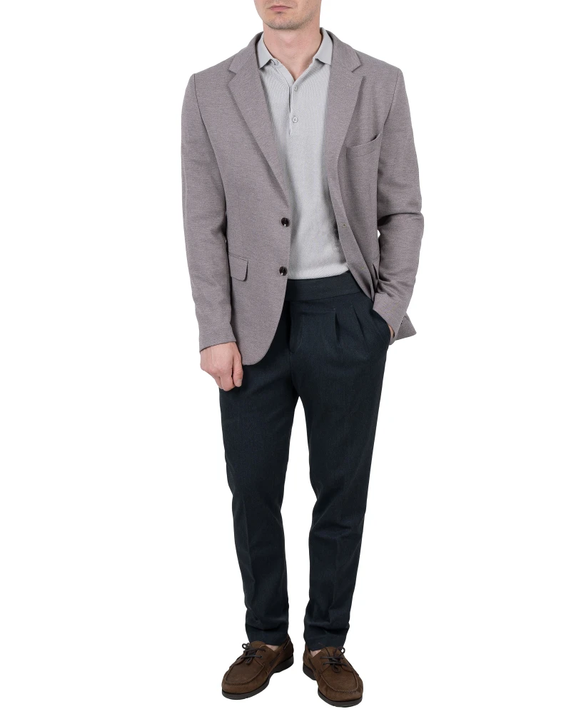 marynarka szarobeżowa melanż slim fit z koszulą polo — całą sylwetką, Szafler