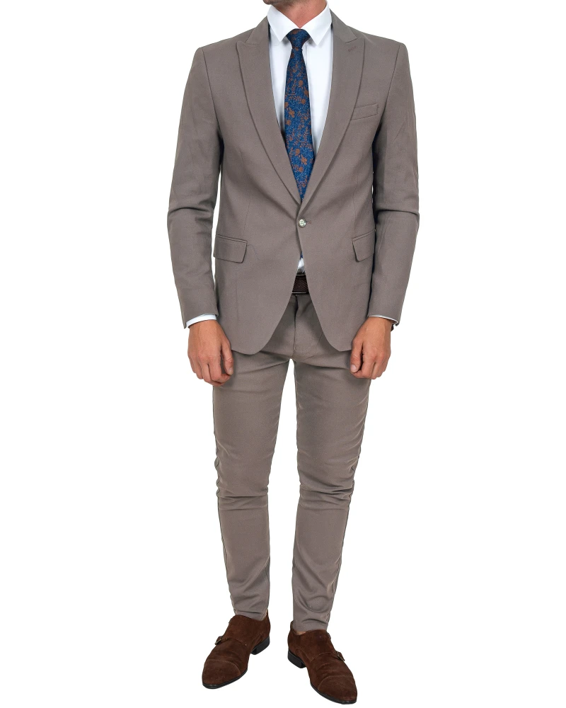 Garnitur męski beżowy Slim Fit gładki – widok z przodu z krawatem, Szafler