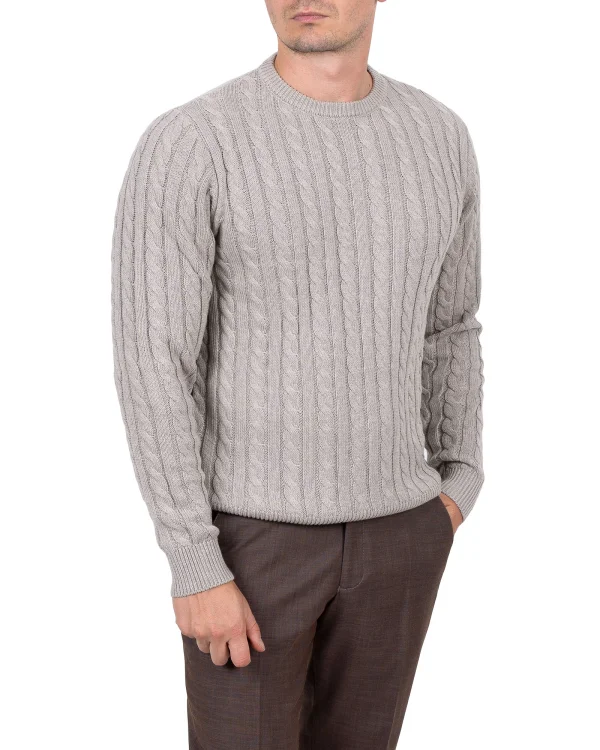 Sweter w warkocz beżowy na modelu - widok z boku, Szafler